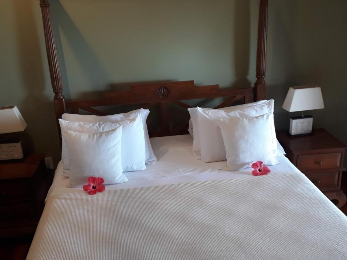 Luxury Suites Vila Indonesia Garopaba Exteriör bild