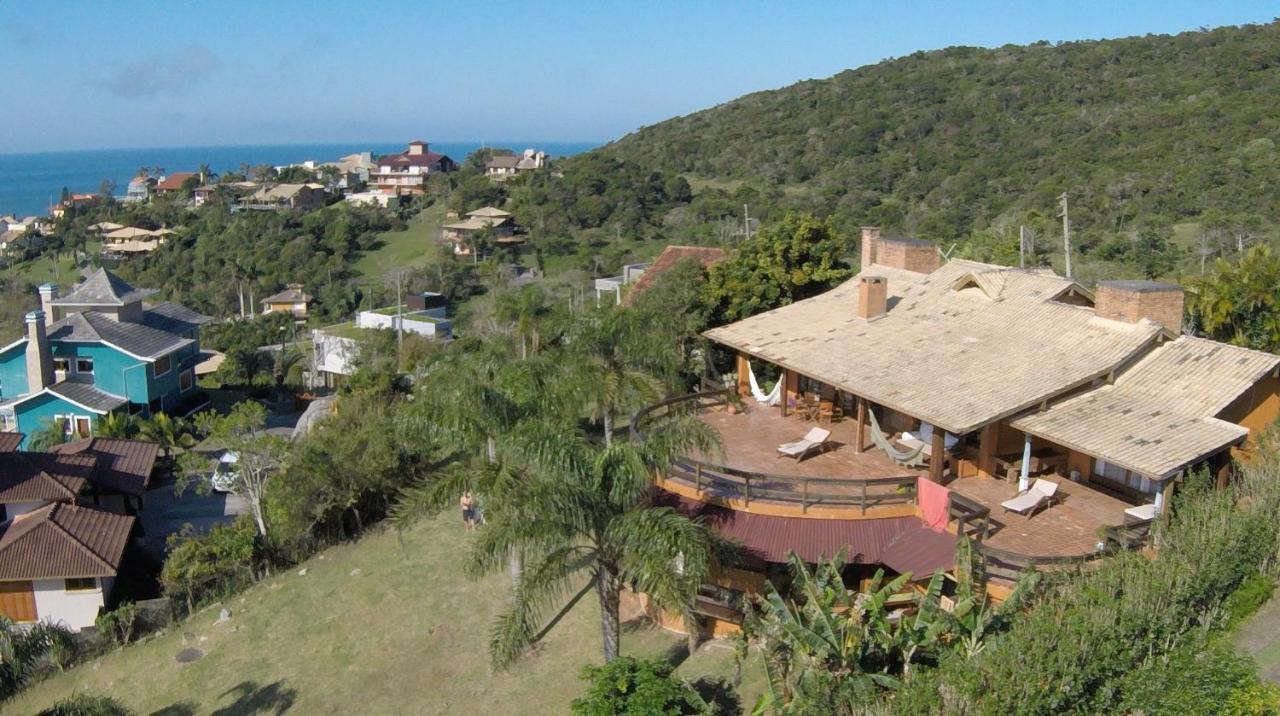 Luxury Suites Vila Indonesia Garopaba Exteriör bild