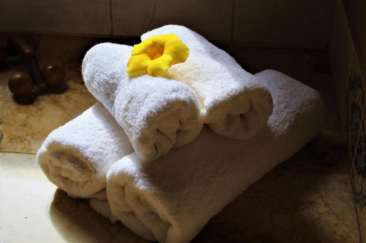 Luxury Suites Vila Indonesia Garopaba Exteriör bild